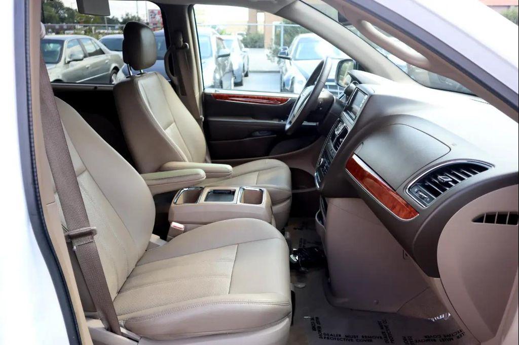 used 2015 Chrysler Town & Country car, priced at $8,997