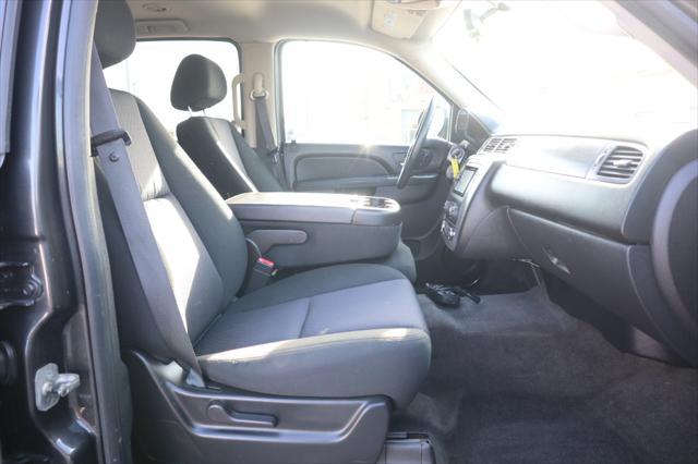 used 2010 Chevrolet Suburban car, priced at $9,995