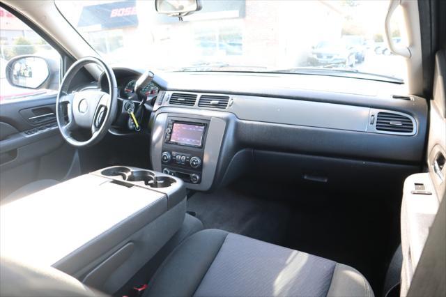 used 2010 Chevrolet Suburban car, priced at $9,995