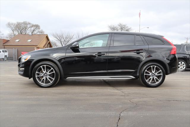 used 2016 Volvo V60 Cross Country car, priced at $11,811