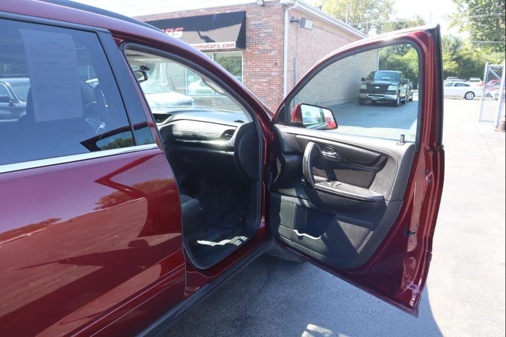 used 2017 Chevrolet Traverse car, priced at $9,499