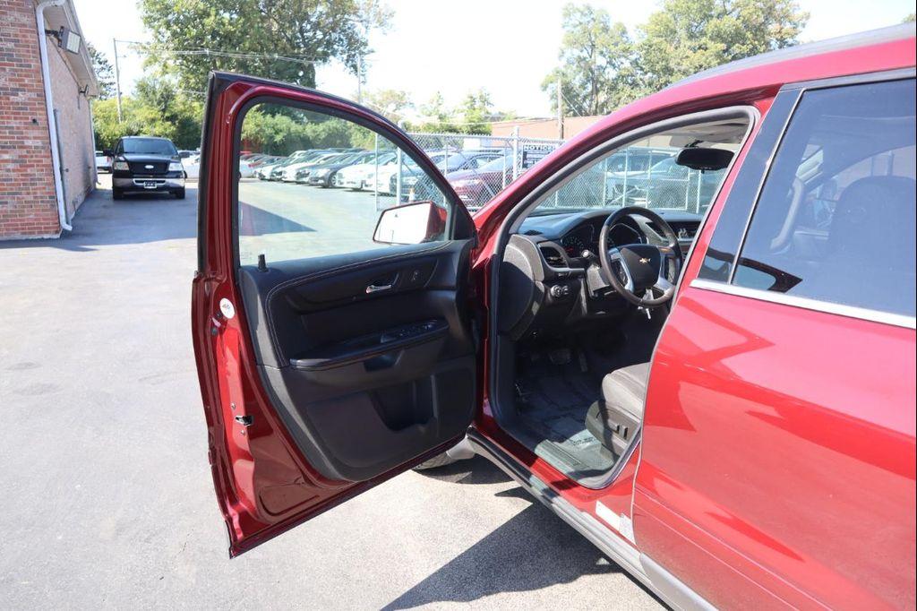 used 2017 Chevrolet Traverse car, priced at $9,499