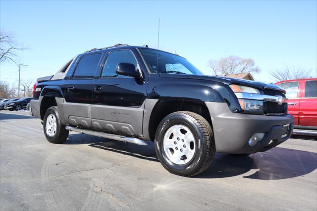 used 2004 Chevrolet Avalanche car, priced at $6,995