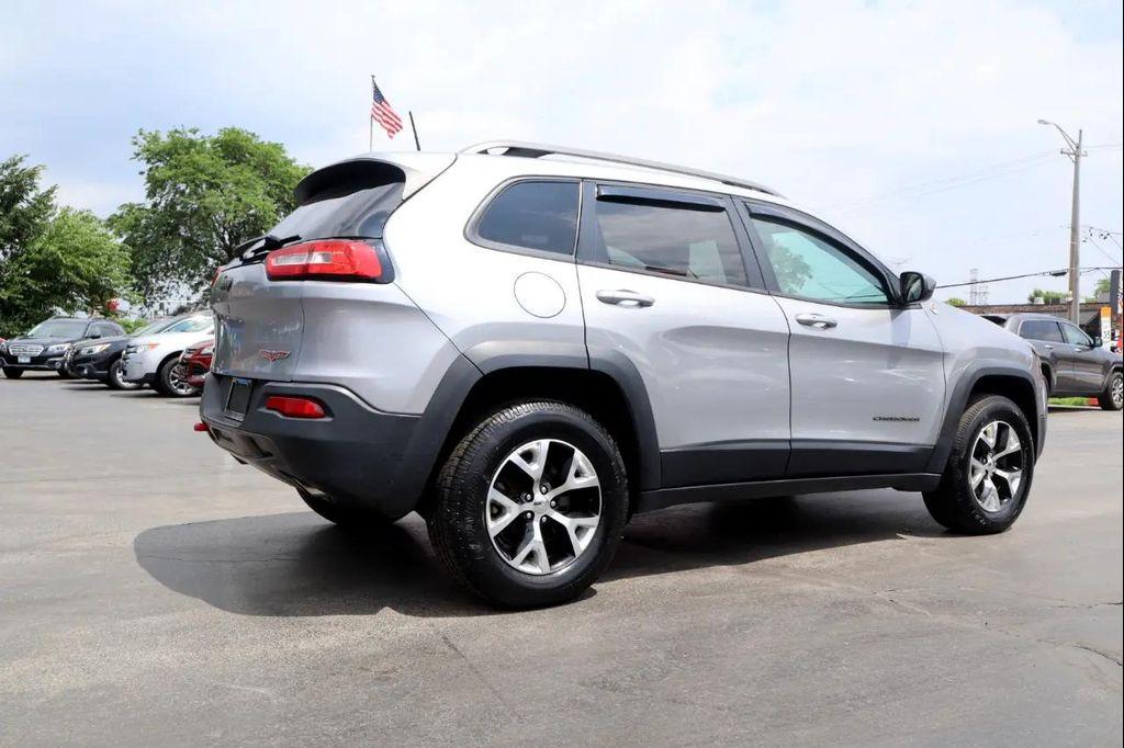 used 2017 Jeep Cherokee car, priced at $10,995