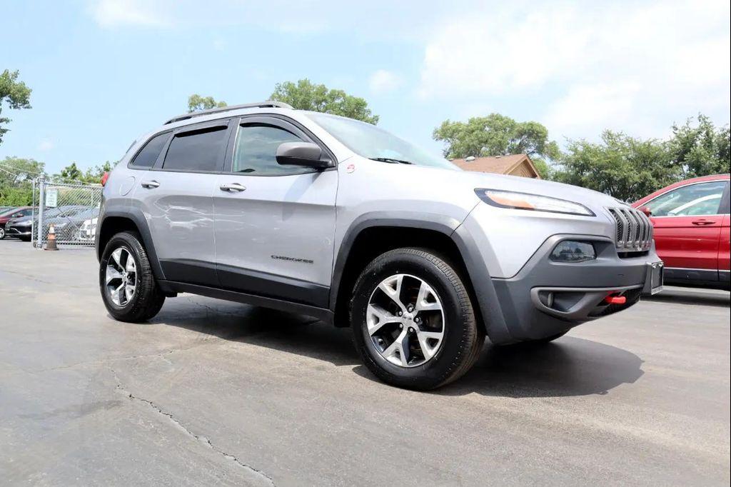 used 2017 Jeep Cherokee car, priced at $10,995