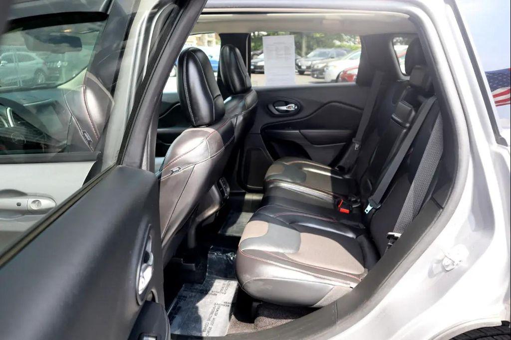 used 2017 Jeep Cherokee car, priced at $10,995