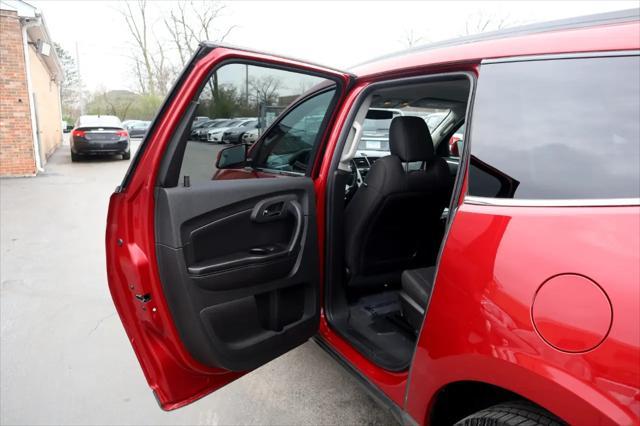 used 2012 Chevrolet Traverse car, priced at $6,995