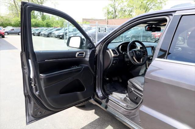 used 2015 Jeep Grand Cherokee car, priced at $12,605