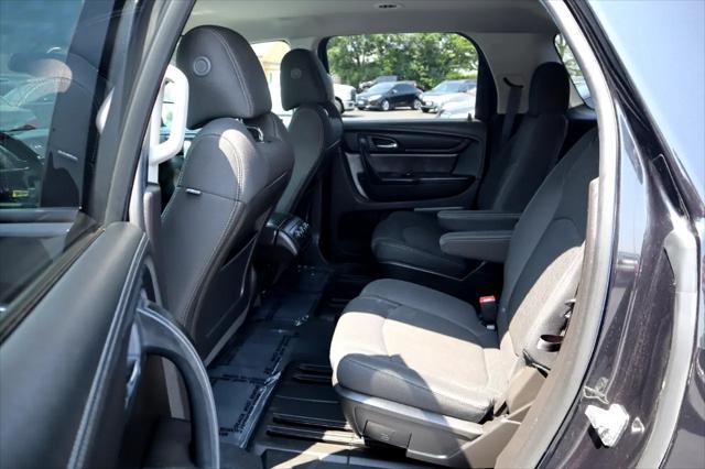 used 2014 GMC Acadia car, priced at $9,995