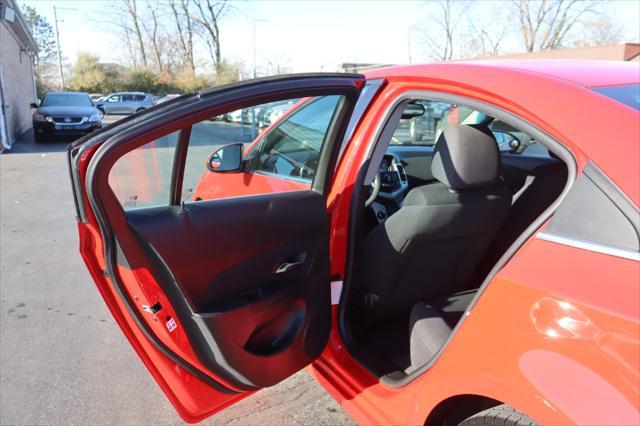 used 2016 Chevrolet Cruze Limited car, priced at $8,485