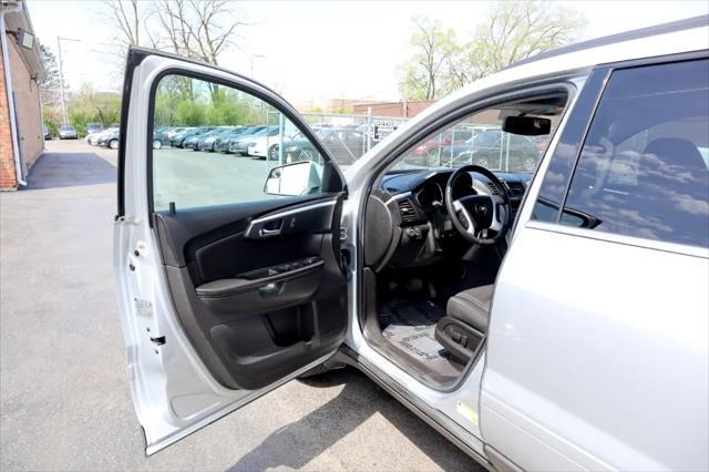 used 2011 Chevrolet Traverse car, priced at $6,399