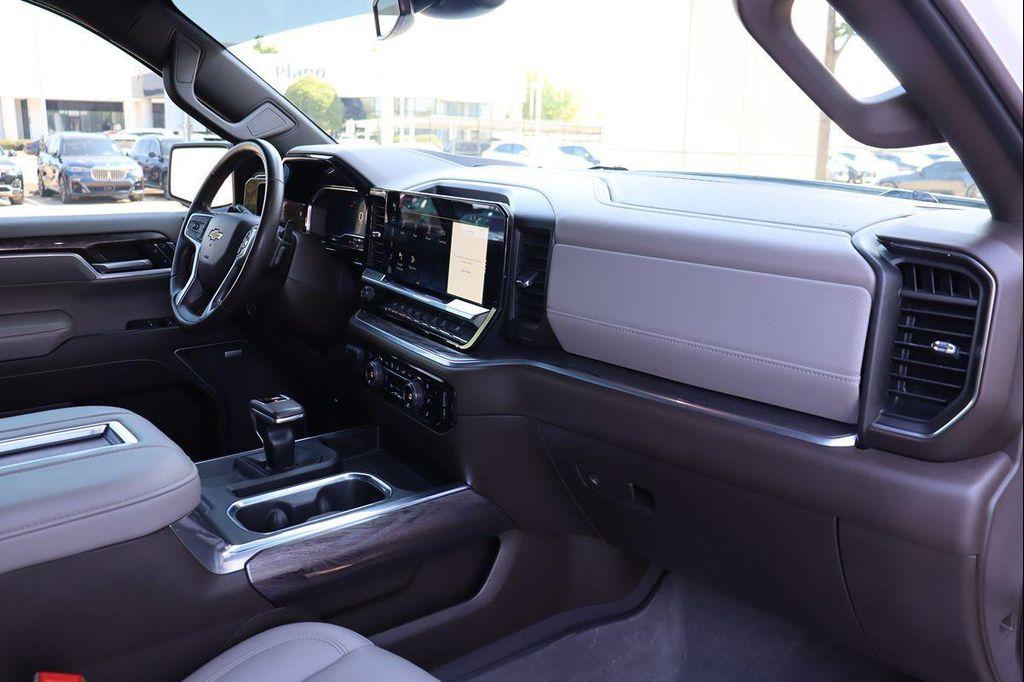 used 2022 Chevrolet Silverado 1500 car, priced at $39,998