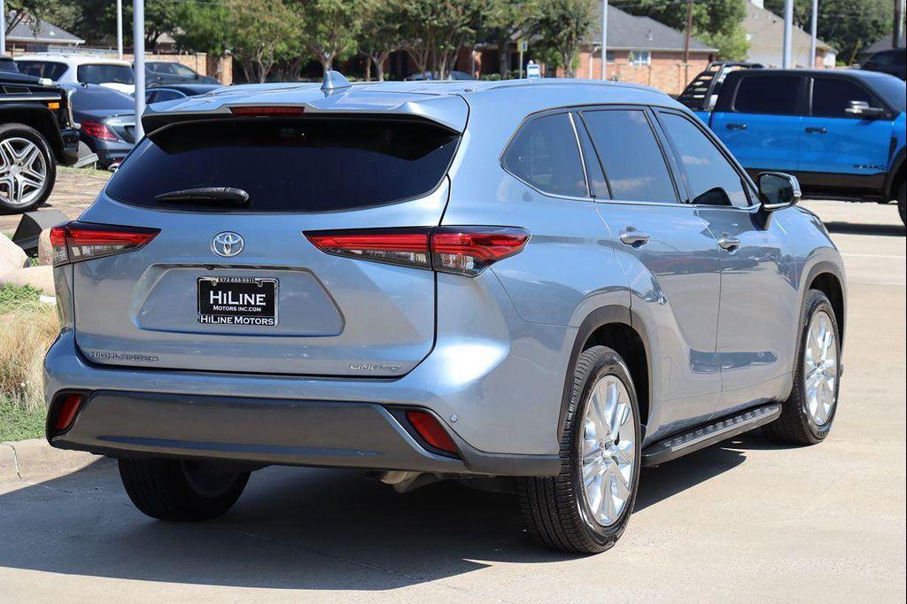used 2021 Toyota Highlander car, priced at $27,998