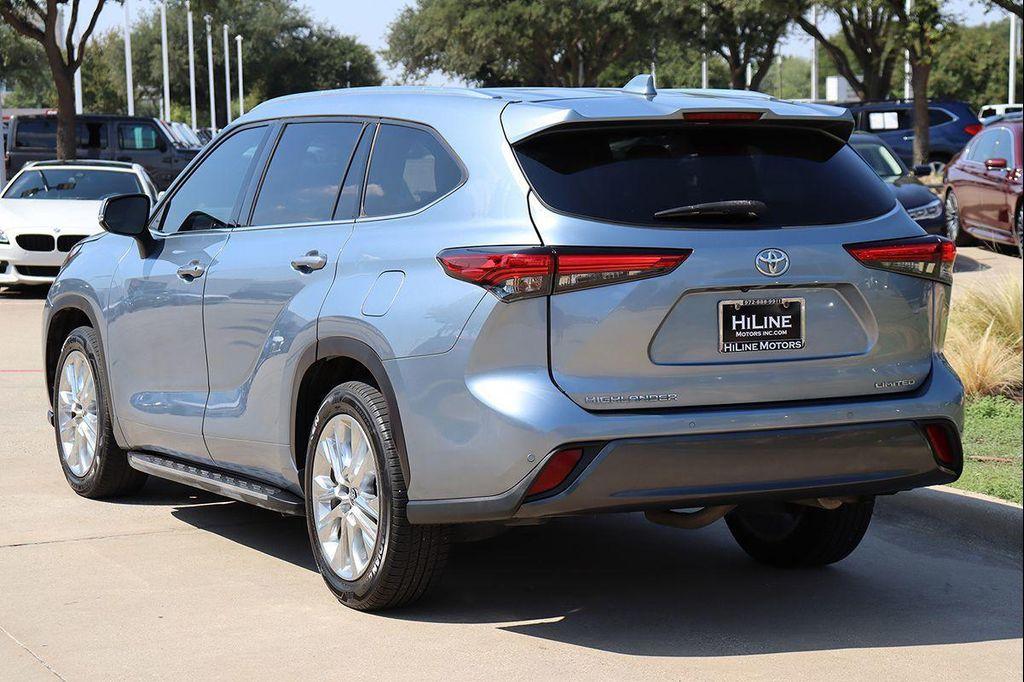 used 2021 Toyota Highlander car, priced at $27,998
