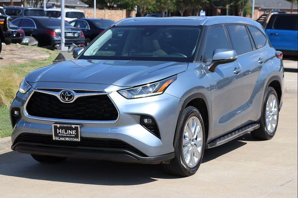 used 2021 Toyota Highlander car, priced at $27,998