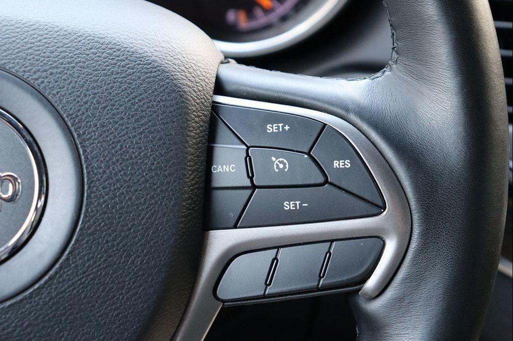 used 2019 Jeep Grand Cherokee car, priced at $17,878