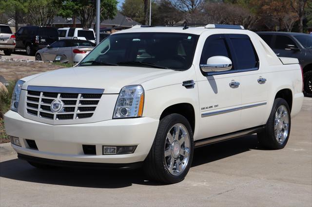 used 2012 Cadillac Escalade EXT car, priced at $34,998