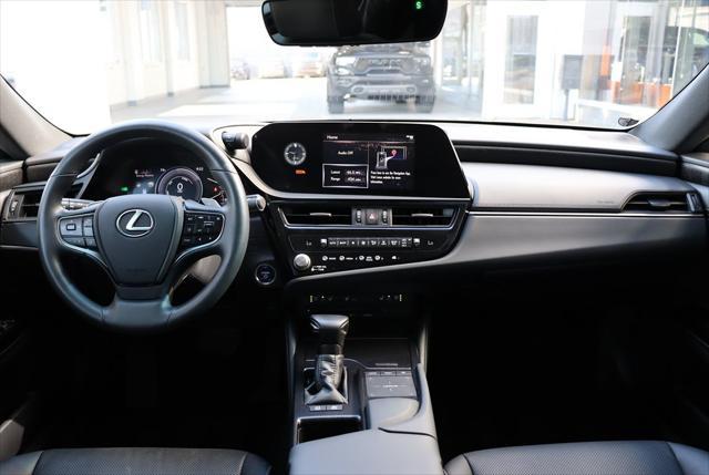 used 2022 Lexus ES 300h car, priced at $36,950