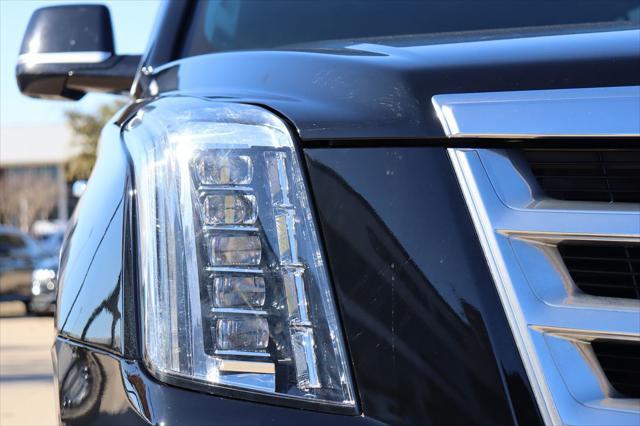 used 2019 Cadillac Escalade ESV car, priced at $37,393