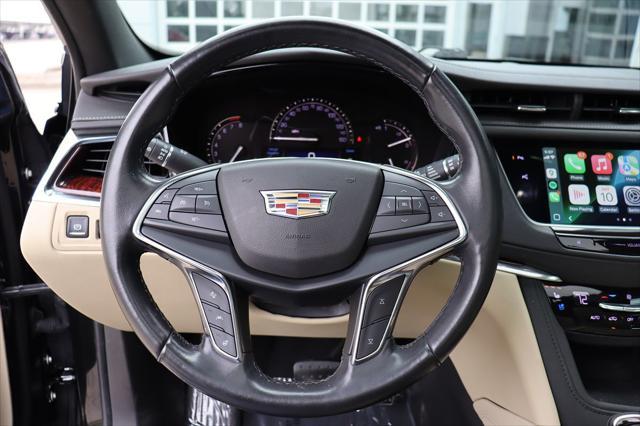 used 2019 Cadillac XT5 car, priced at $25,696