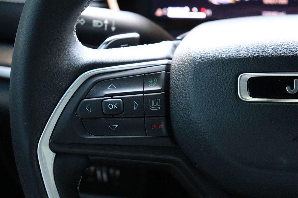 used 2023 Jeep Grand Cherokee car, priced at $31,989