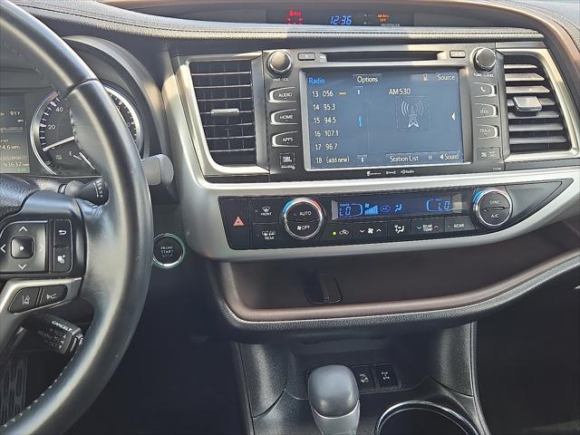 used 2017 Toyota Highlander car, priced at $26,900