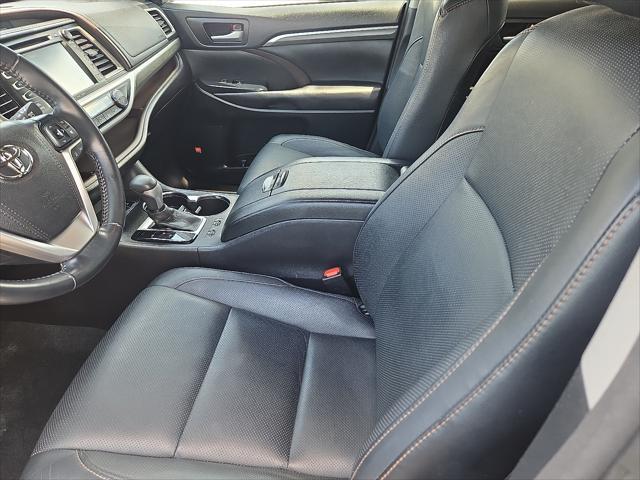 used 2017 Toyota Highlander car, priced at $26,900