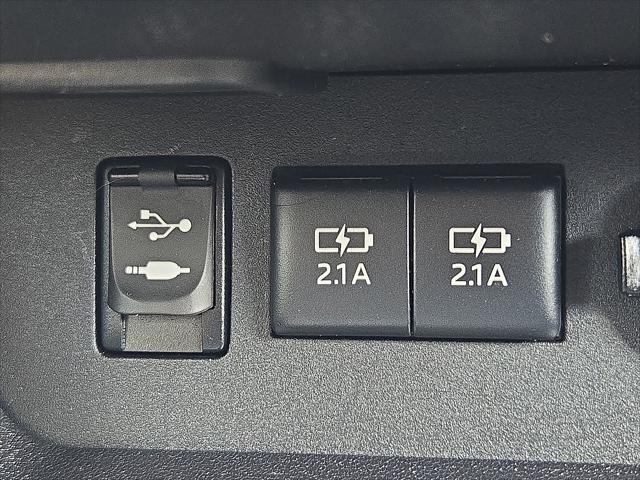 used 2017 Toyota Highlander car, priced at $26,900