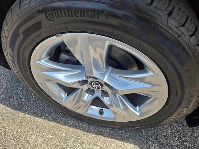 used 2017 Toyota Highlander car, priced at $26,900