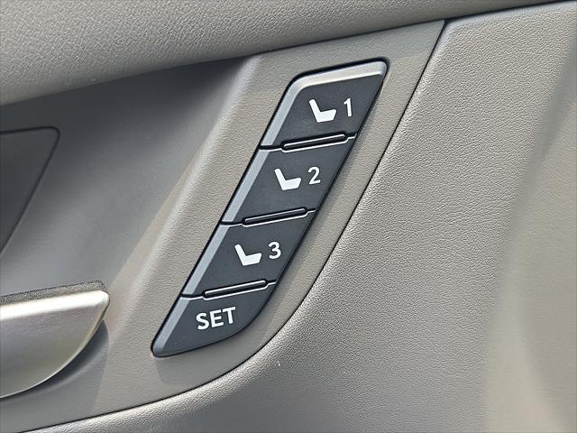used 2016 Lexus LX 570 car, priced at $47,755
