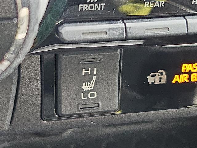 new 2025 Toyota RAV4 car