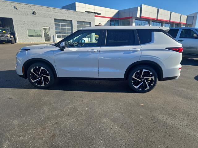 used 2024 Mitsubishi Outlander car, priced at $27,850