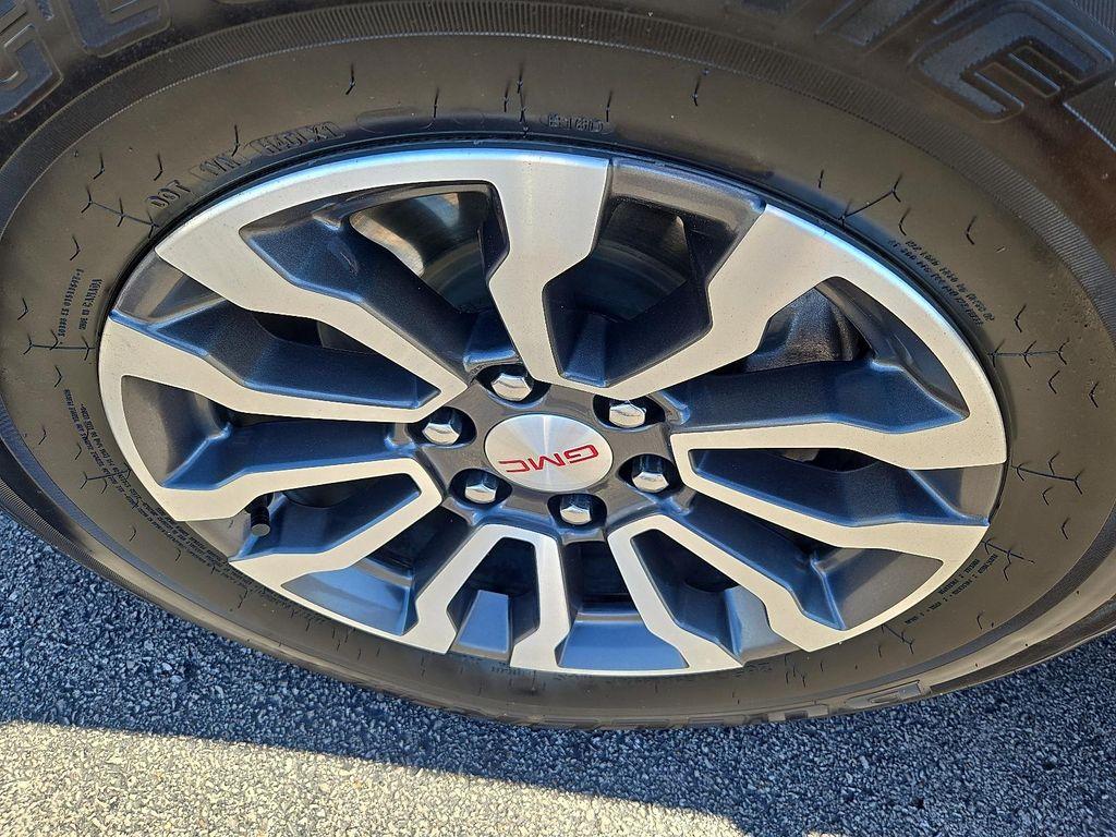 used 2021 GMC Sierra 1500 car, priced at $45,400