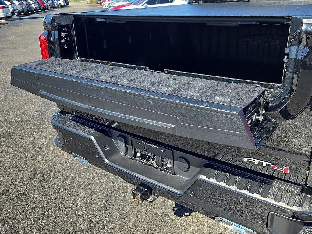 used 2021 GMC Sierra 1500 car, priced at $45,400