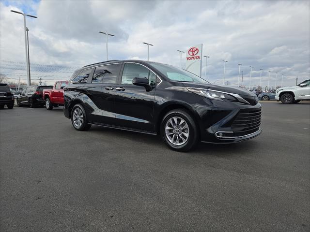 used 2023 Toyota Sienna car, priced at $41,900