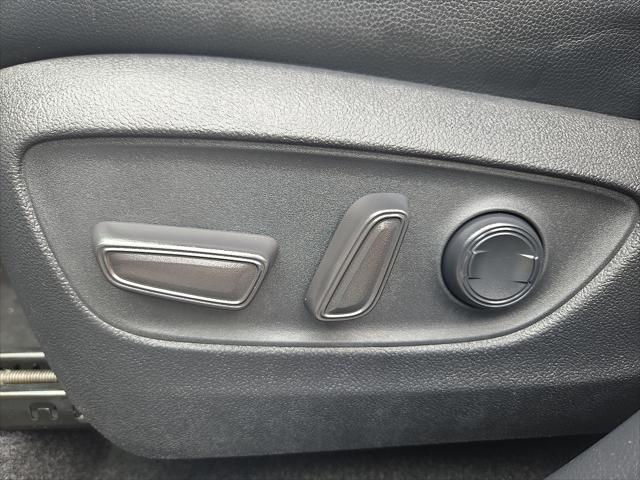 used 2024 Toyota Highlander car, priced at $46,400