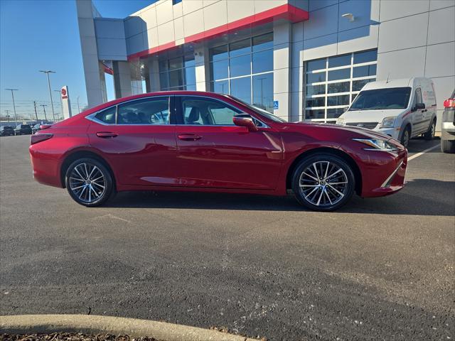 used 2023 Lexus ES 250 car, priced at $39,900