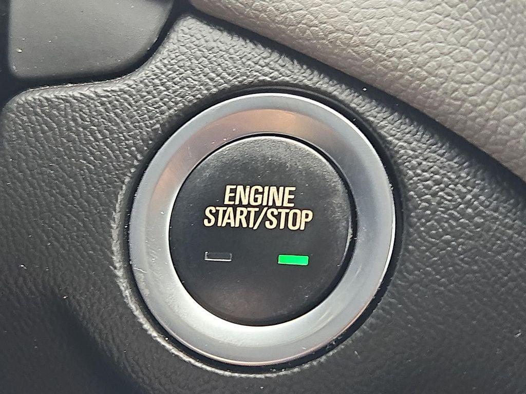 used 2020 Chevrolet Equinox car, priced at $20,900