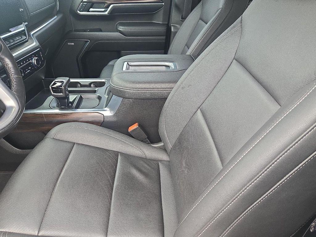 used 2022 GMC Sierra 1500 car, priced at $48,900