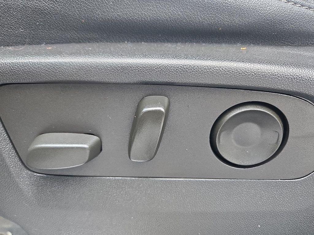 used 2022 GMC Sierra 1500 car, priced at $48,900