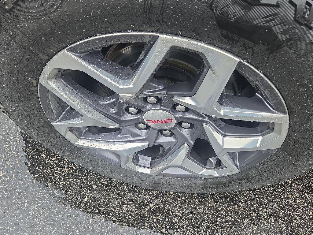 used 2022 GMC Sierra 1500 car, priced at $48,900