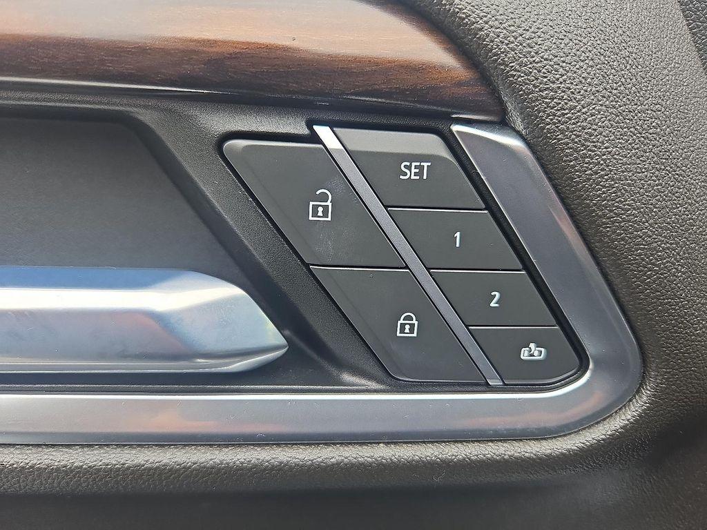 used 2022 GMC Sierra 1500 car, priced at $48,900