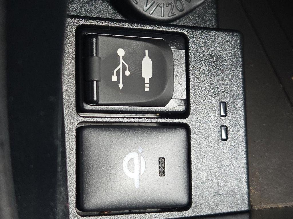 used 2017 Toyota Camry Hybrid car, priced at $15,750