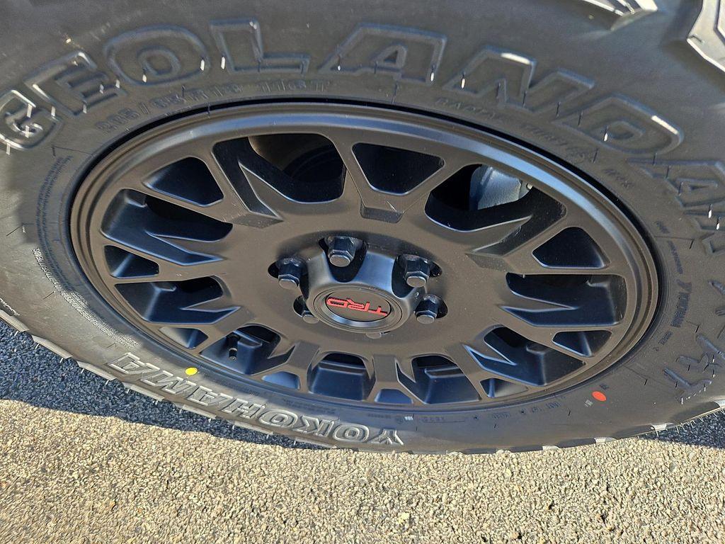 new 2025 Toyota Tacoma car