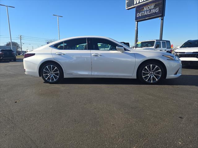 used 2020 Lexus ES 300h car, priced at $36,750