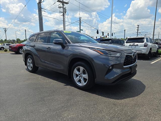 used 2021 Toyota Highlander car, priced at $29,800