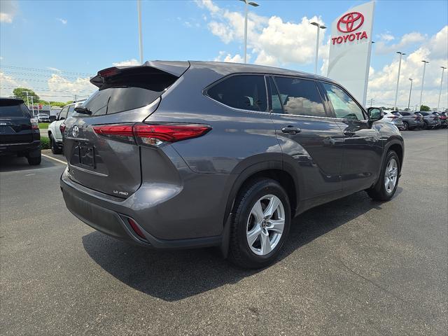 used 2021 Toyota Highlander car, priced at $29,800