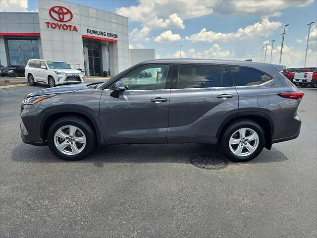 used 2021 Toyota Highlander car, priced at $29,800