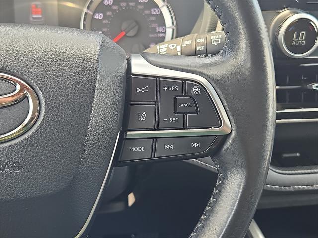 used 2021 Toyota Highlander car, priced at $29,800