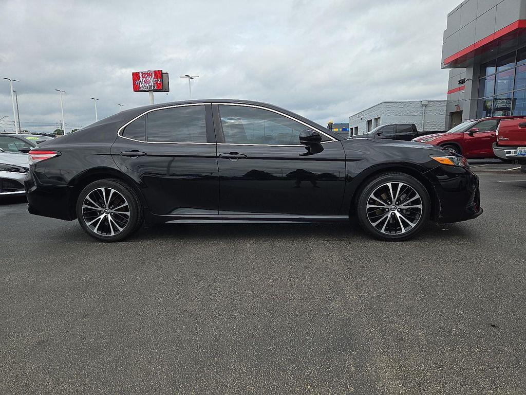 used 2018 Toyota Camry car, priced at $20,900